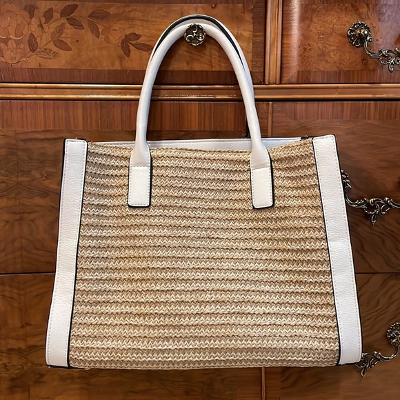 DUNE LONDON woven straw and white  faux leather tote bag - Picture 2 of 16